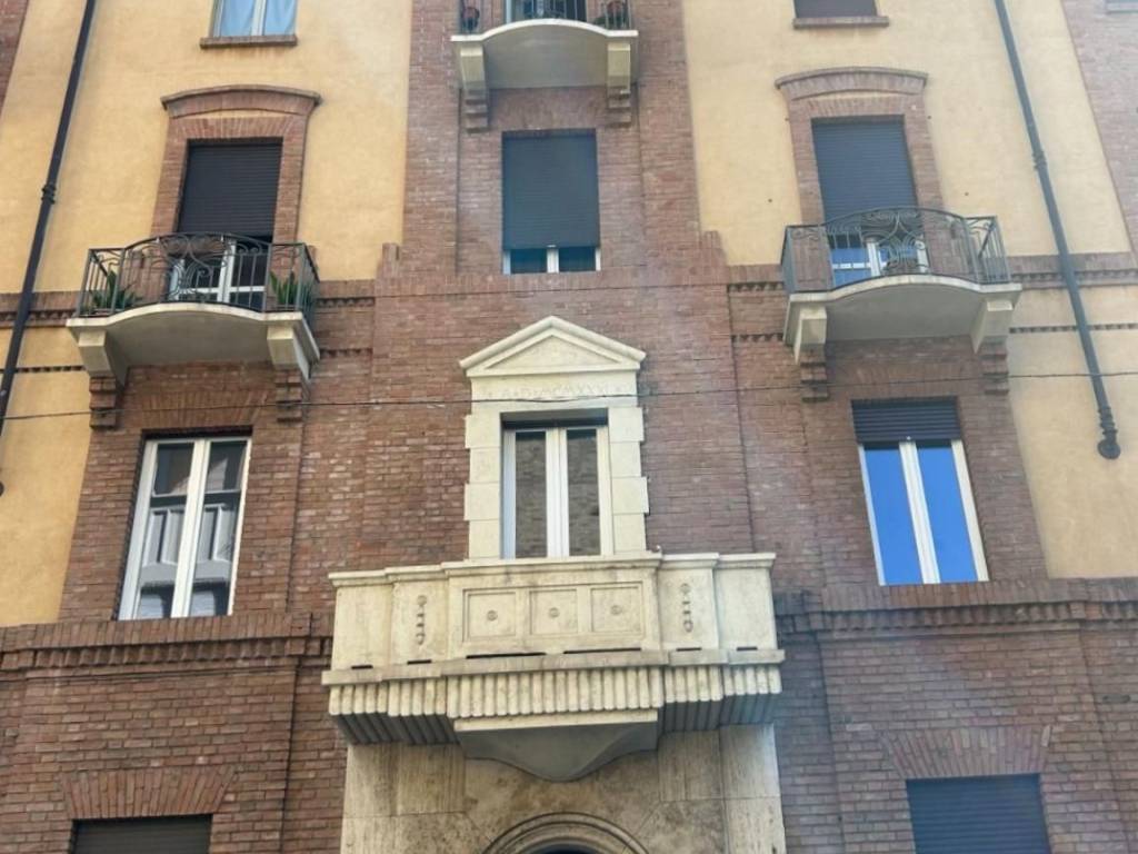 appartamento in vendita a Torino in zona Cit Turin