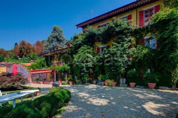 casa indipendente in vendita a Torino in zona Sassi