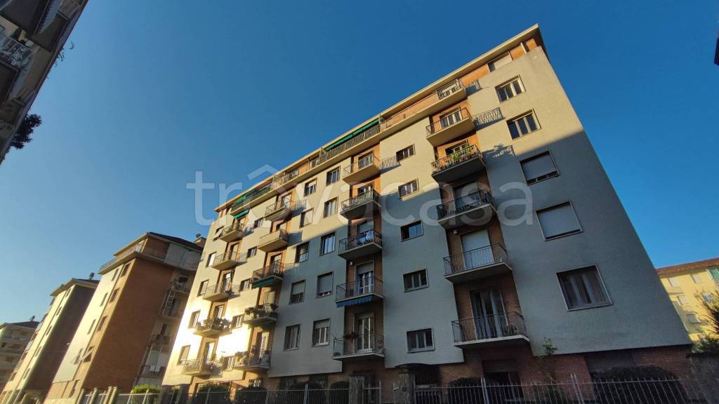 appartamento in vendita a Torino in zona Santa Rita