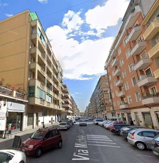 appartamento in vendita a Torino in zona Borgata Vittoria
