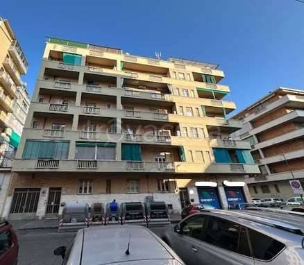 appartamento in vendita a Torino in zona Borgata Vittoria