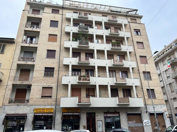 appartamento in vendita a Torino in zona San Salvario