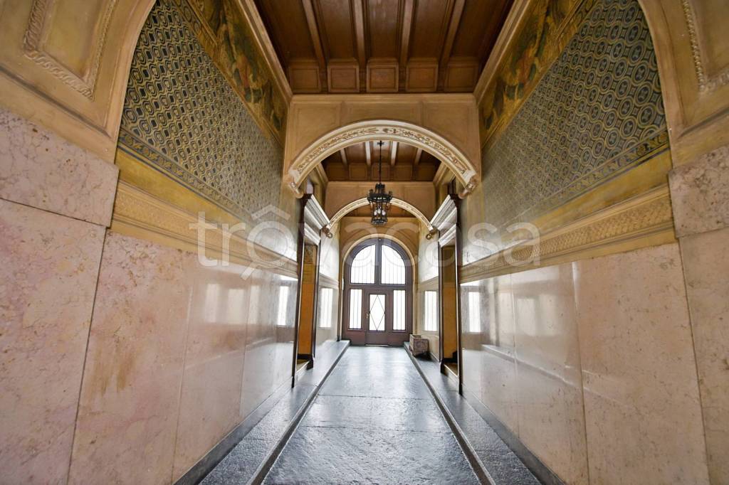 ufficio in vendita a Torino in zona Crocetta