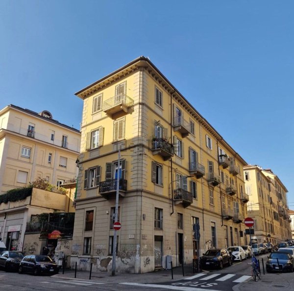 appartamento in vendita a Torino in zona Aurora