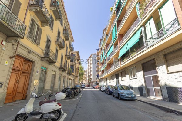 appartamento in vendita a Torino in zona San Salvario