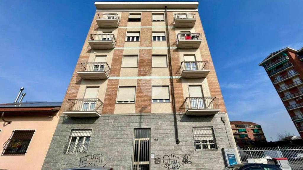 appartamento in vendita a Torino in zona Lucento