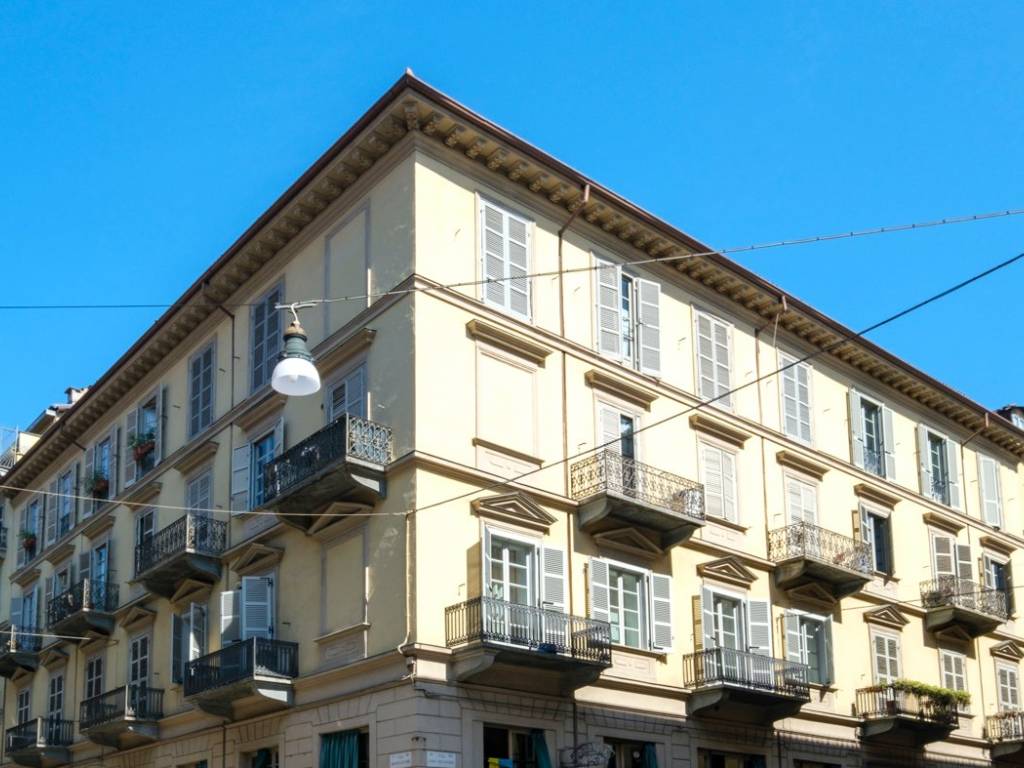 appartamento in vendita a Torino in zona Crocetta