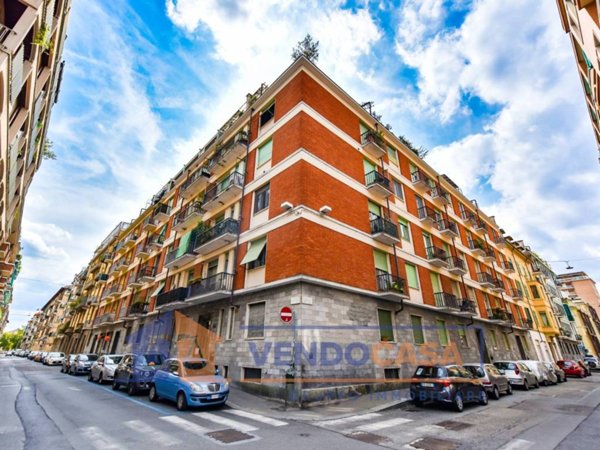 appartamento in vendita a Torino in zona San Salvario