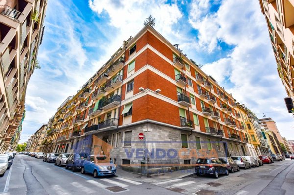 appartamento in vendita a Torino in zona San Salvario