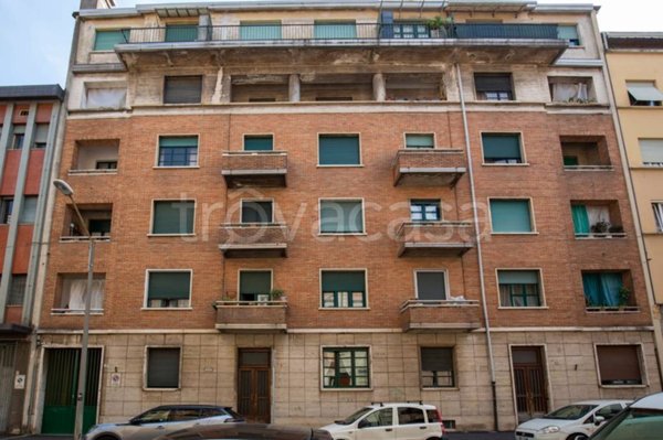 appartamento in vendita a Torino in zona Santa Rita