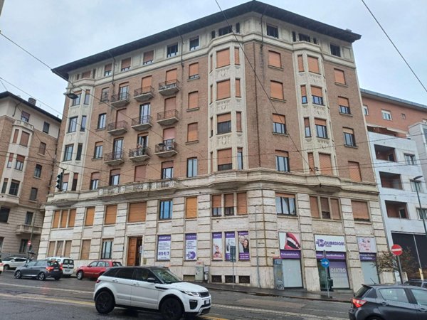 appartamento in vendita a Torino in zona San Salvario