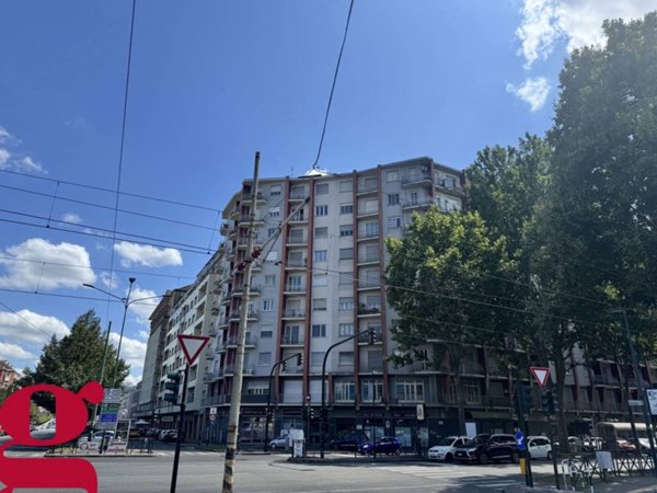 appartamento in vendita a Torino in zona Lingotto