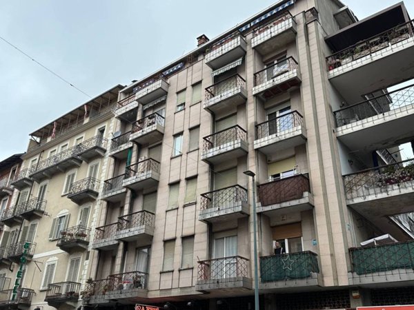 appartamento in vendita a Torino in zona Borgata Vittoria