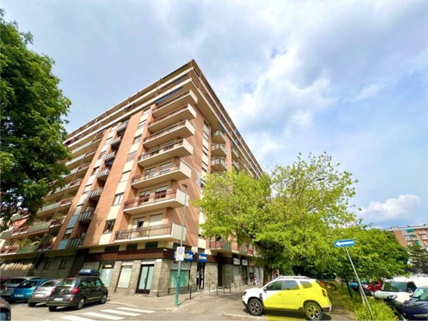 appartamento in vendita a Torino in zona Borgata Vittoria