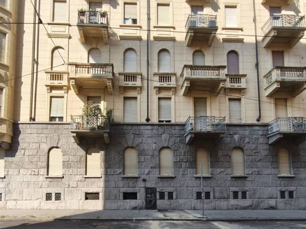 ufficio in vendita a Torino in zona Centro Storico