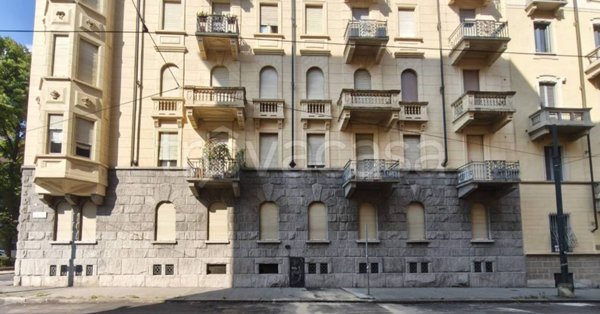 ufficio in vendita a Torino in zona Centro Storico
