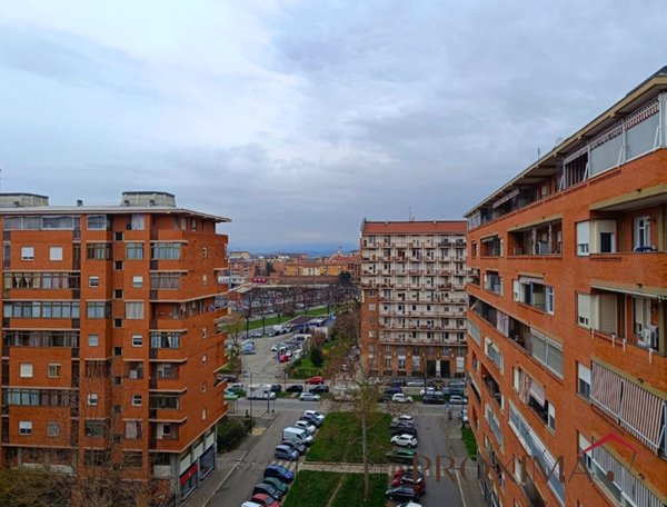 appartamento in vendita a Torino in zona Lingotto