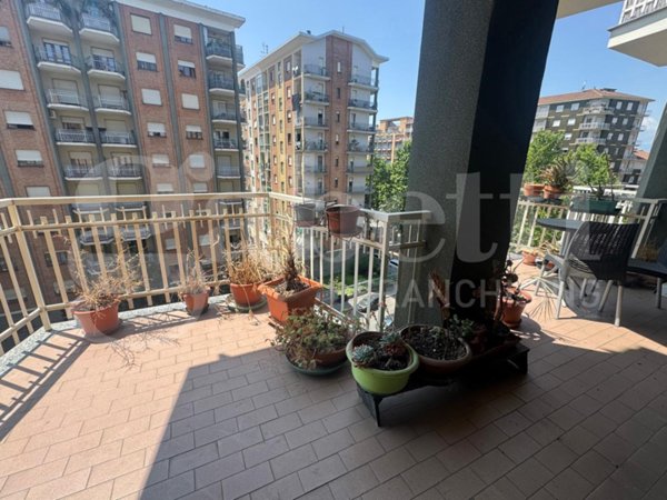 appartamento in vendita a Torino in zona Santa Rita