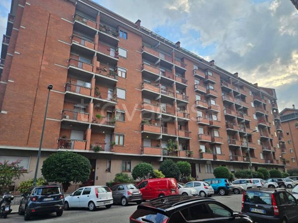 appartamento in vendita a Torino in zona Mirafiori Nord