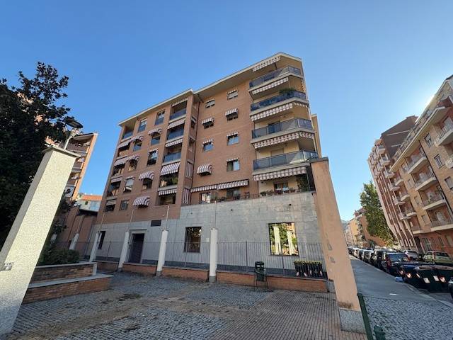 appartamento in vendita a Torino in zona Vanchiglia