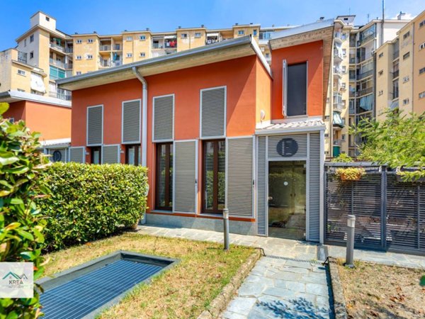 casa indipendente in vendita a Torino in zona Pozzo Strada