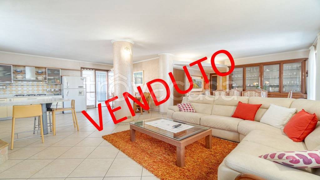 appartamento in vendita a Torino in zona Lucento