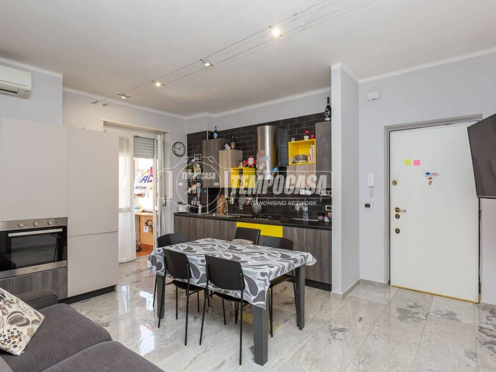 appartamento in vendita a Torino in zona Lucento