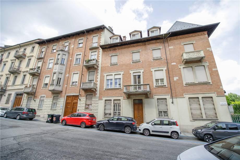 appartamento in vendita a Torino in zona Borgo Po