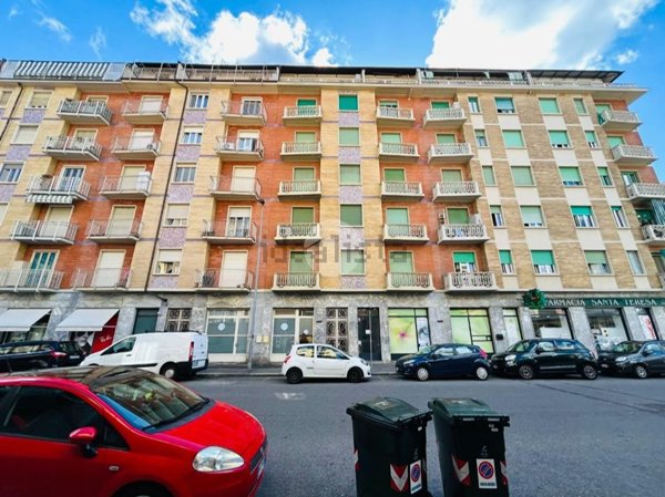 appartamento in vendita a Torino in zona Lucento