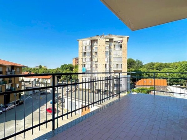 appartamento in vendita a Torino in zona Lucento
