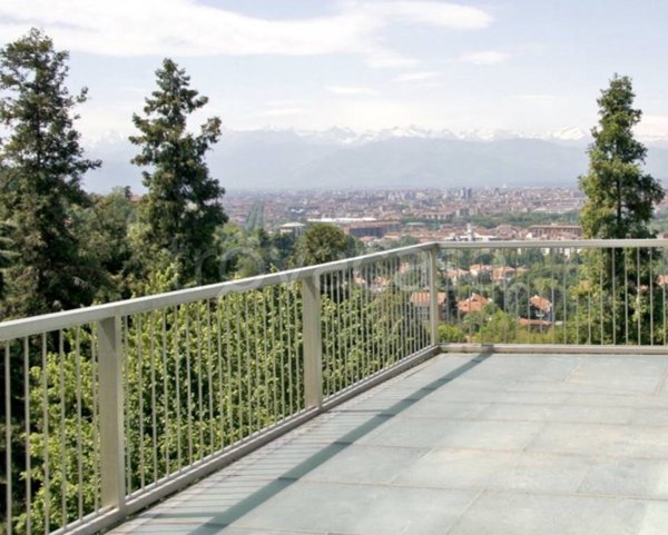 appartamento in vendita a Torino in zona Madonna del Pilone