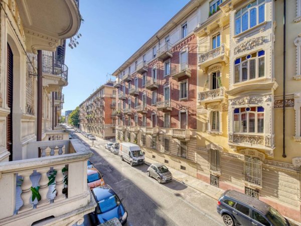 appartamento in vendita a Torino in zona Campidoglio