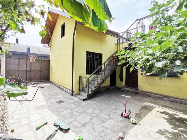 casa indipendente in vendita a Torino in zona Cit Turin