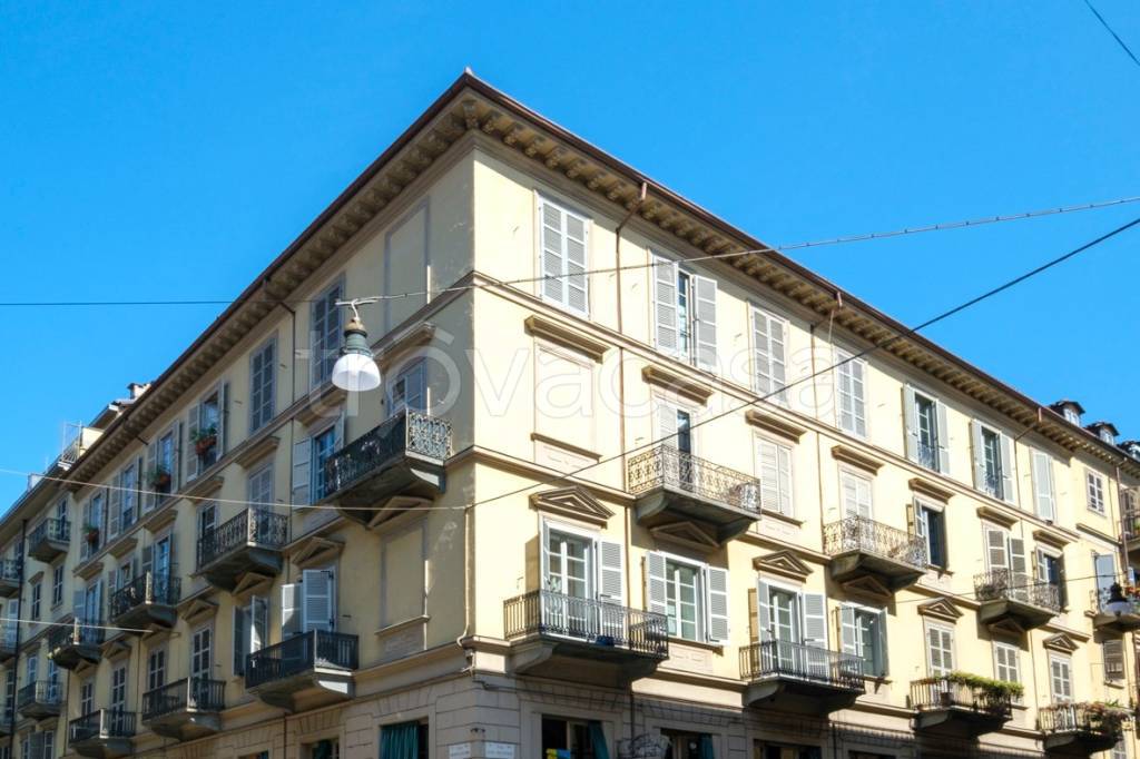 appartamento in vendita a Torino in zona Crocetta
