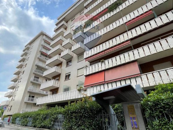 appartamento in vendita a Torino in zona Pozzo Strada