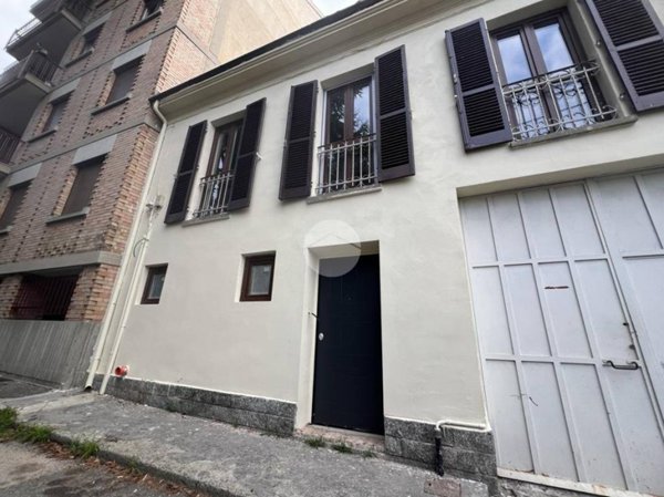 appartamento in vendita a Torino in zona Sassi