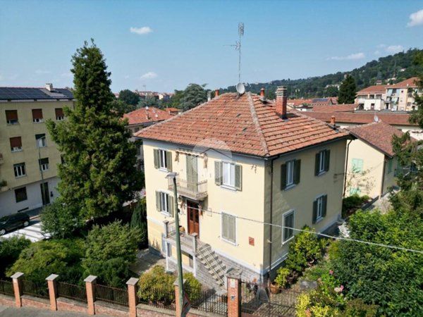 casa indipendente in vendita a Torino in zona Rosa