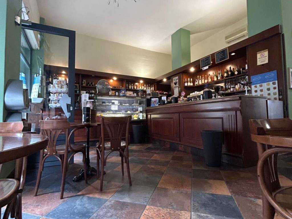 negozio in vendita a Torino in zona Santa Rita