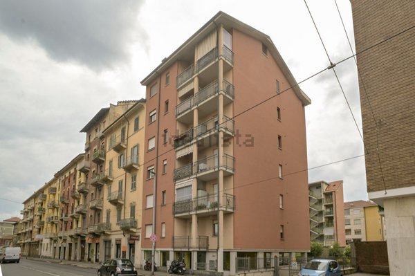 appartamento in vendita a Torino in zona Lingotto