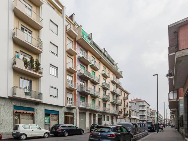 appartamento in vendita a Torino in zona Borgata Vittoria