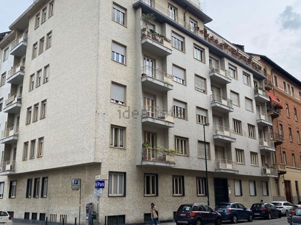 appartamento in vendita a Torino in zona Crocetta