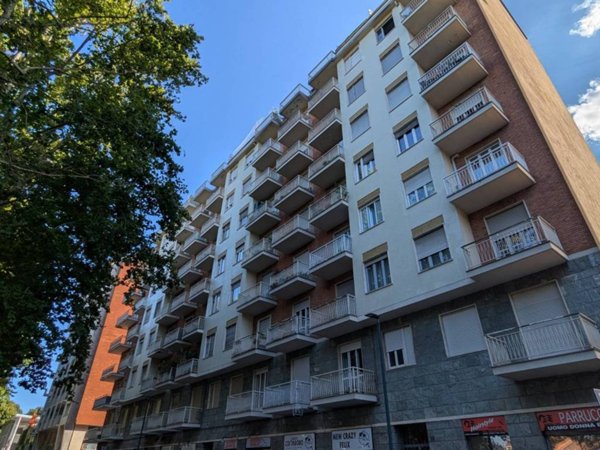 appartamento in vendita a Torino in zona Aurora