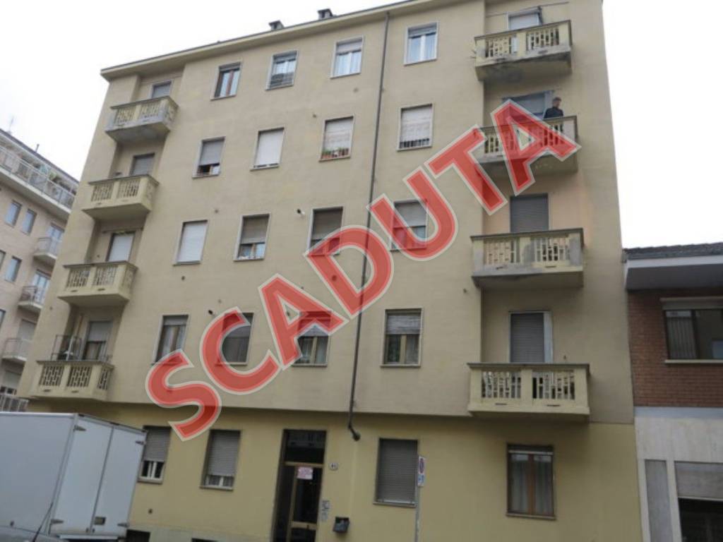 appartamento in vendita a Torino in zona Borgata Vittoria