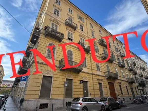 appartamento in vendita a Torino in zona San Salvario