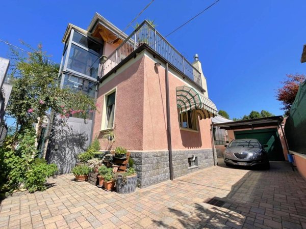 casa indipendente in vendita a Torino in zona Bertolla
