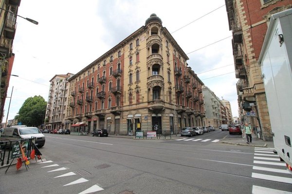 appartamento in vendita a Torino in zona San Salvario