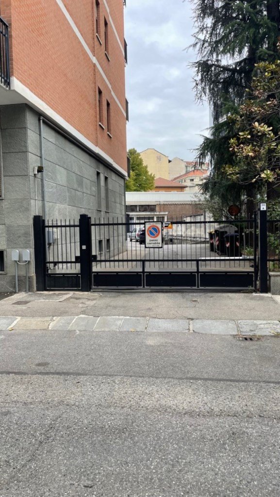 locale di sgombero in vendita a Torino in zona Pozzo Strada
