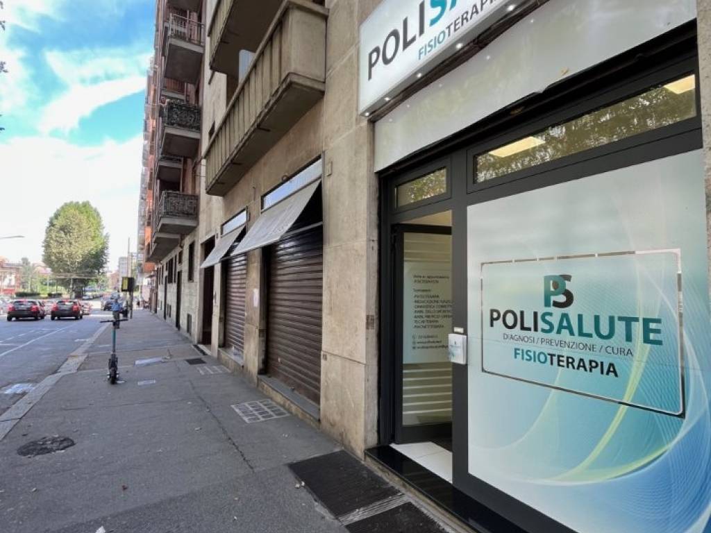 negozio in vendita a Torino in zona San Donato