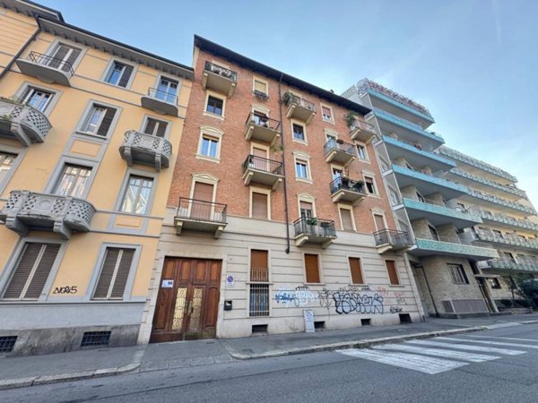 appartamento in vendita a Torino in zona Parella
