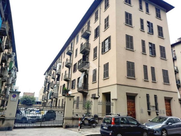 appartamento in vendita a Torino in zona Lingotto